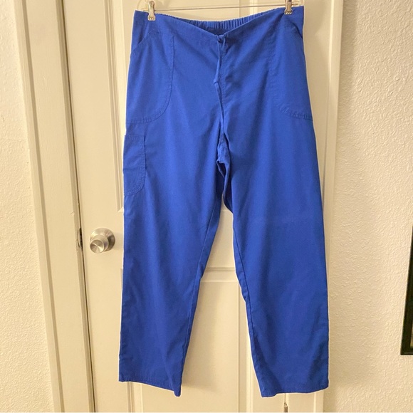 SCRUBSTAR UNISEX SETS!! 2 SETS + AN EXTRA TOP! M & L! - Picture 5 of 14